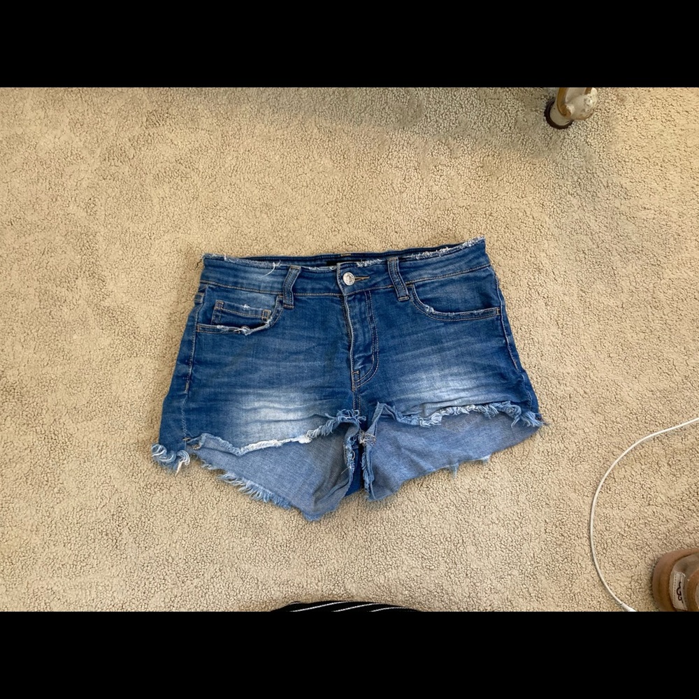 Veret Dark Wash Denim Shorts 26
